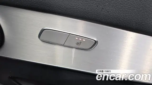 Mercedes-Benz GLC-Class 2018 — Şəkil 13/20