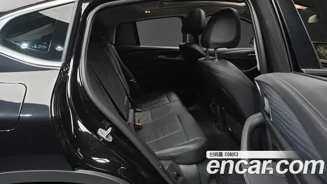 BMW X4 2025 — Photo 11/20