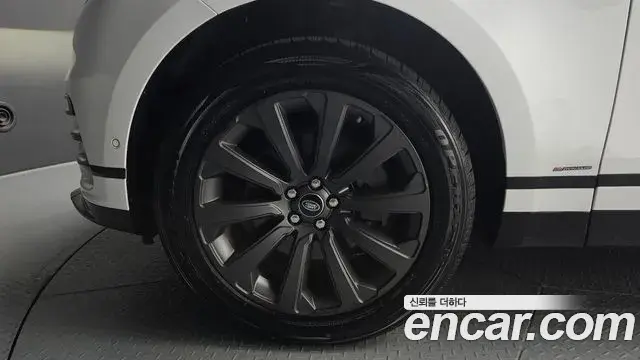 Land Rover Range Rover Velar 2018 — Şəkil 5/20