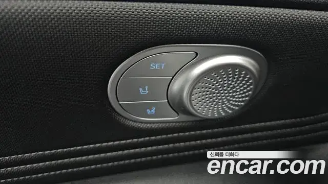 Hyundai The New Avante Hybrid 2020 — Photo 15/30
