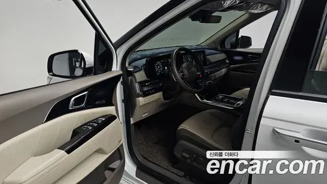 Kia Carnival 2022 — Photo 10/20