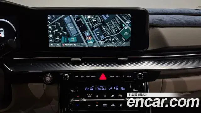 Kia Carnival 2022 — Photo 13/20
