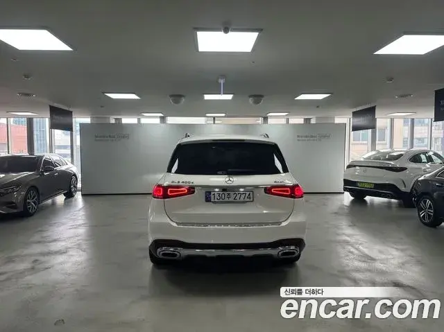 Mercedes-Benz GLS-Class 2023 — Photo 3/17