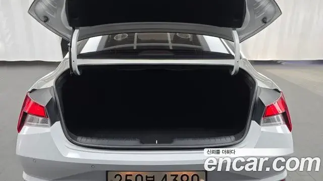 Hyundai Avante 2022 — Şəkil 20/20