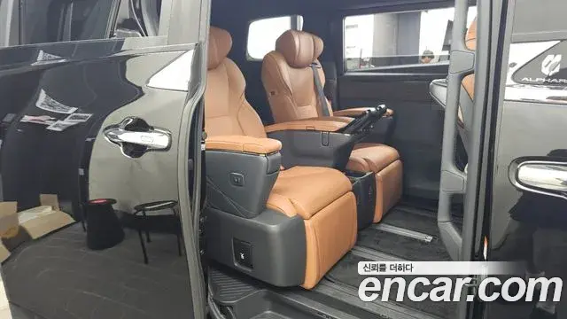 Toyota Alphard 2024 — Şəkil 13/20