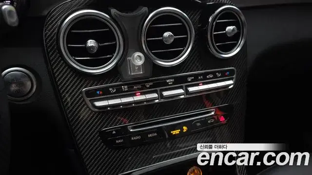 Mercedes-Benz GLC-Class 2018 — Фото 18/20
