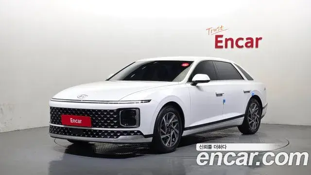 Hyundai Grandeur 2023 — Фото 1/20