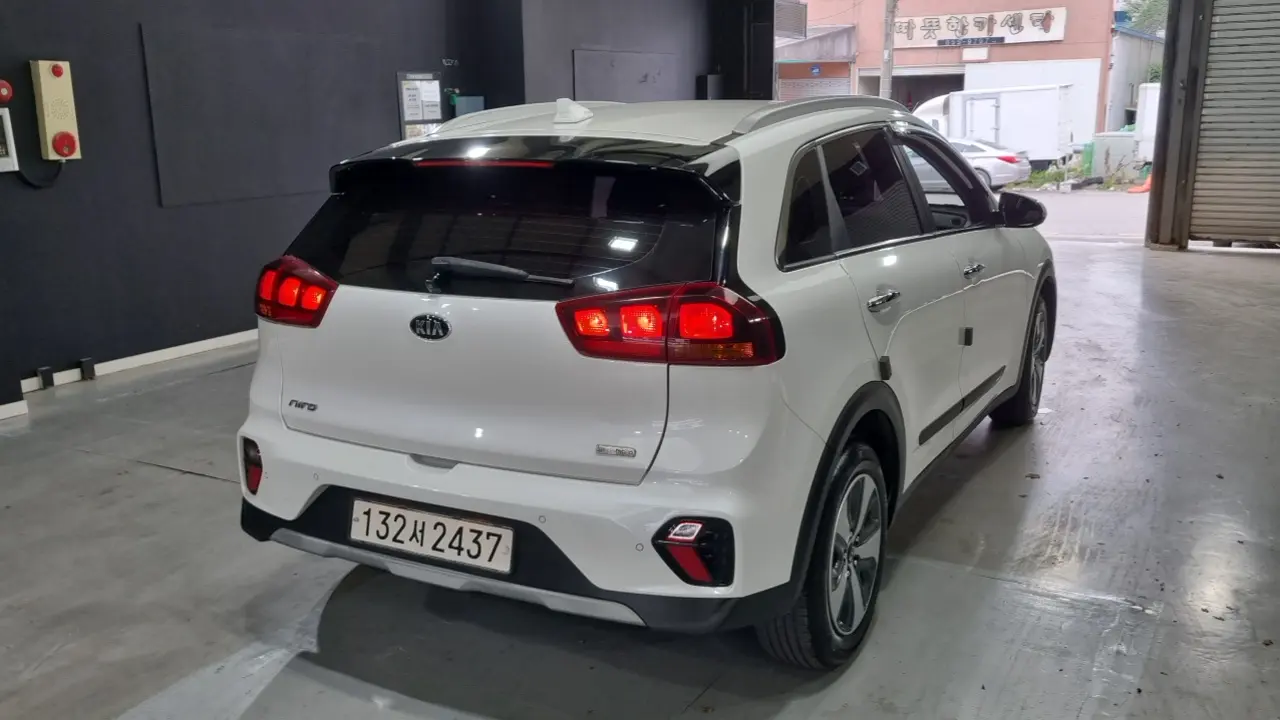 Kia Niro 2021 — Şəkil 2/18