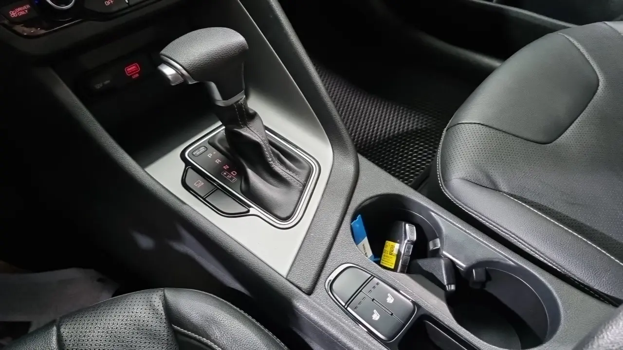 Kia Niro 2021 — Şəkil 9/18
