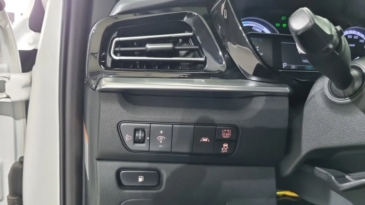 Kia Niro 2021 — Şəkil 16/18
