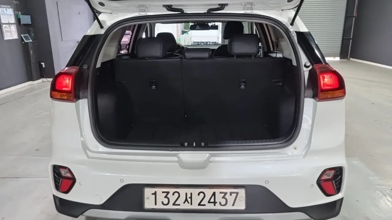 Kia Niro 2021 — Şəkil 18/18