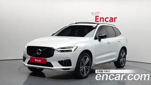 Volvo XC60 2021 — Şəkil 1/31