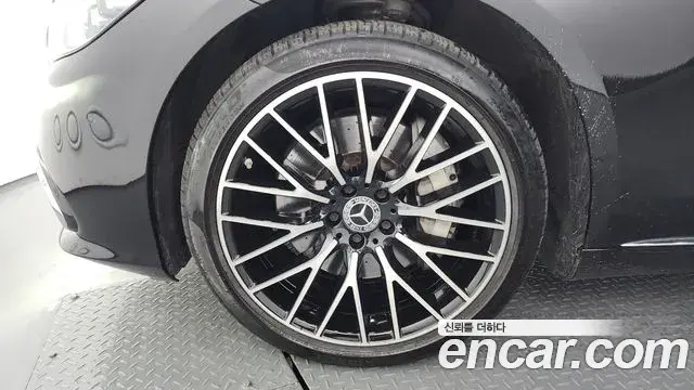 Mercedes-Benz S-Class 2021 — Photo 5/20