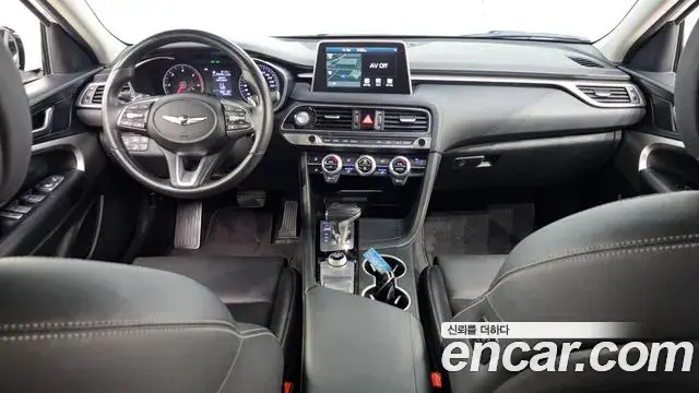 Genesis G70 2019 — Photo 8/20