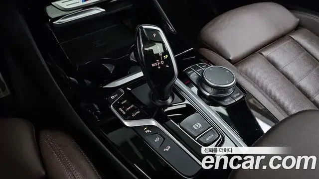 BMW X3 2021 — ფოტო 24/31