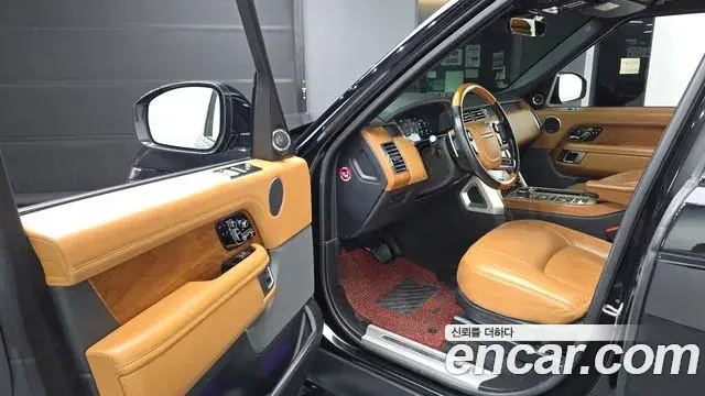 Land Rover Range Rover 2018 — Photo 8/20
