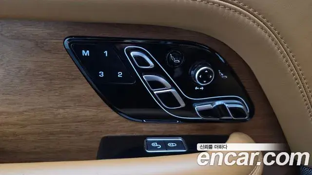 Land Rover Range Rover 2018 — Photo 18/20