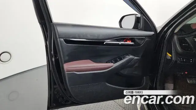 Kia Seltos 2019 — Şəkil 28/32