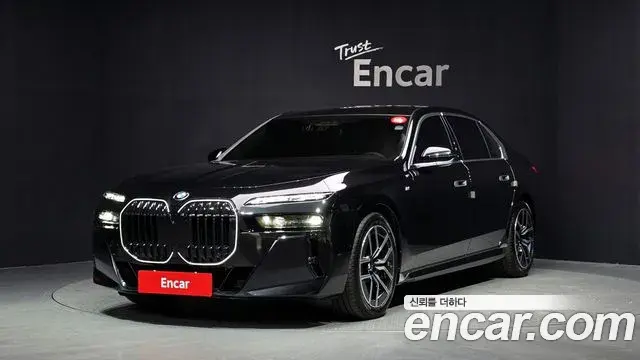 BMW 7 Series 2025 — ფოტო 1/20