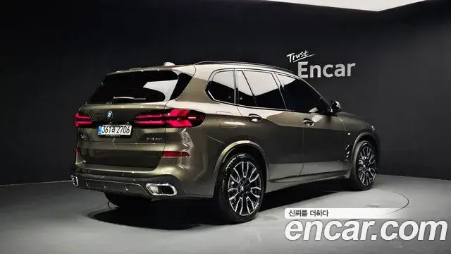 BMW X5 2025 — Photo 2/20