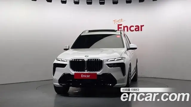 BMW X7 2024 — Photo 3/20