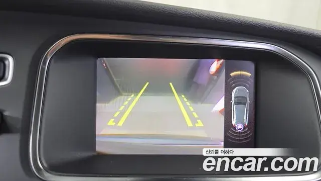 Volvo V40 Cross Country 2019 — Şəkil 31/31