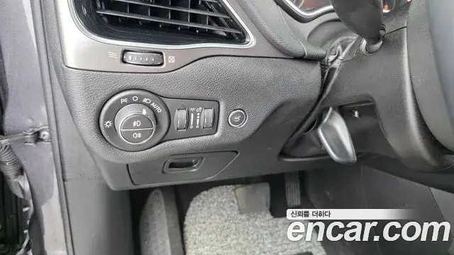 Jeep Cherokee 2020 — Şəkil 8/36