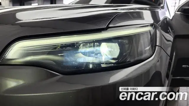 Jeep Cherokee 2020 — Şəkil 23/36