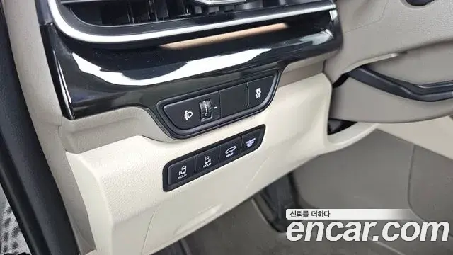 Kia Carnival 2025 — Şəkil 22/34