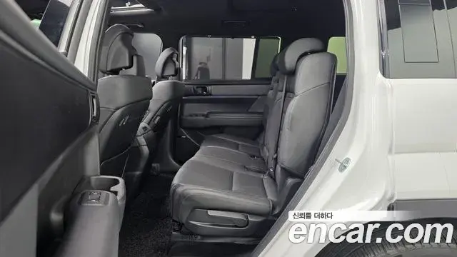 Hyundai Santa Fe 2023 — Photo 11/20