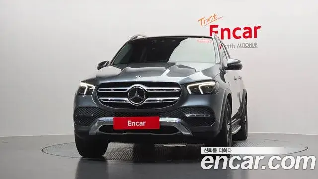 Mercedes-Benz GLE-Class 2021 — Photo 3/20