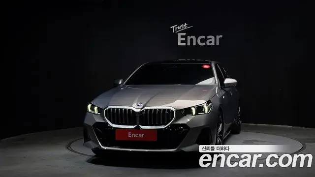 BMW 5 Series 2025 — Photo 3/20