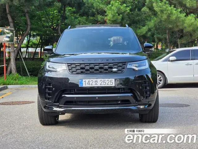 Land Rover Discovery 5 2025 — Фото 2/20
