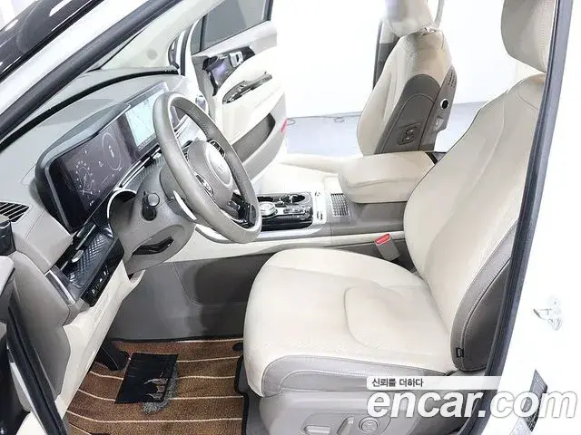 Kia Carnival 2023 — Фото 16/20