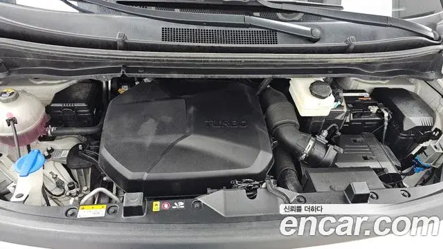 Hyundai Staria 2022 — Фото 6/20