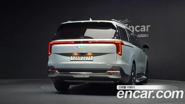 Kia Carnival 2024 — Şəkil 4/20