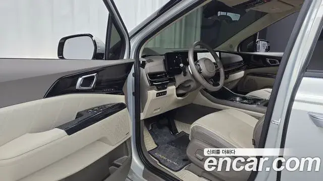 Kia Carnival 2024 — Şəkil 10/20