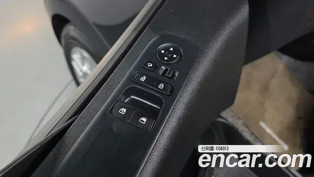 Hyundai Staria 2023 — Photo 19/20