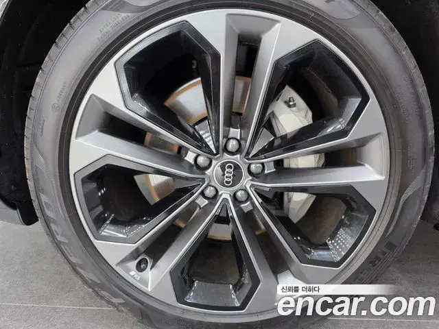 Audi Q7 2026 — Photo 4/20