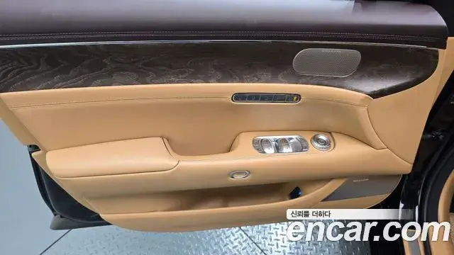 Genesis G90 2022 — ფოტო 30/30