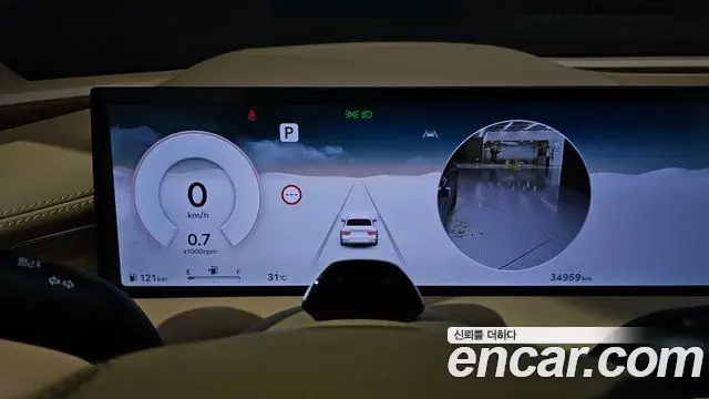 Genesis Electrified G80 2024 — Photo 8/20