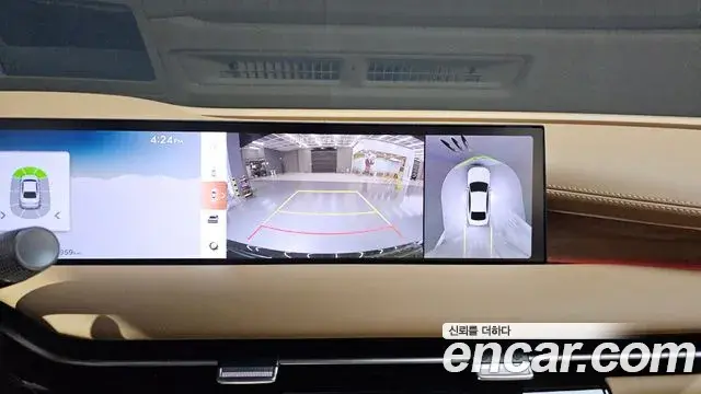 Genesis Electrified G80 2024 — Photo 15/20