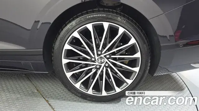 Hyundai Grandeur Hybrid 2025 — ფოტო 22/35