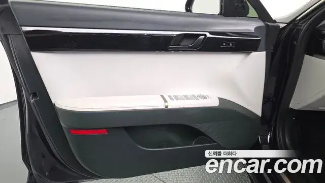 Hyundai Grandeur Hybrid 2025 — ფოტო 26/35