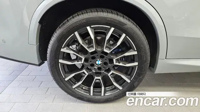 BMW X5 2026 — Photo 2/20