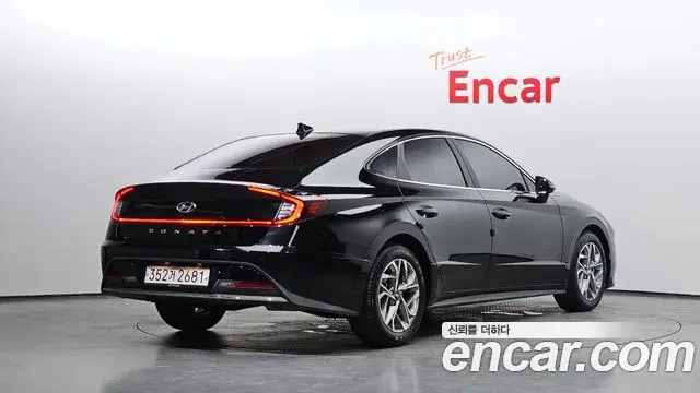 Hyundai Sonata Hybrid 2021 — Şəkil 13/20