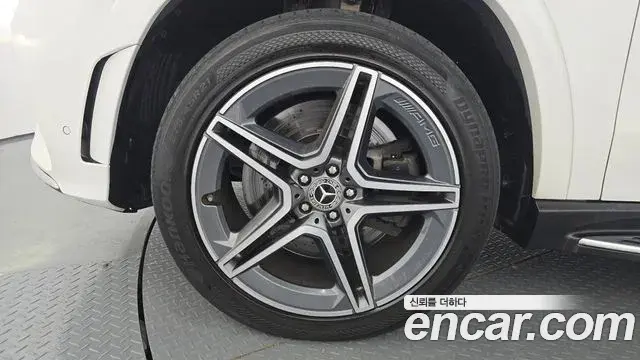 Mercedes-Benz GLS-Class 2022 — Photo 5/20