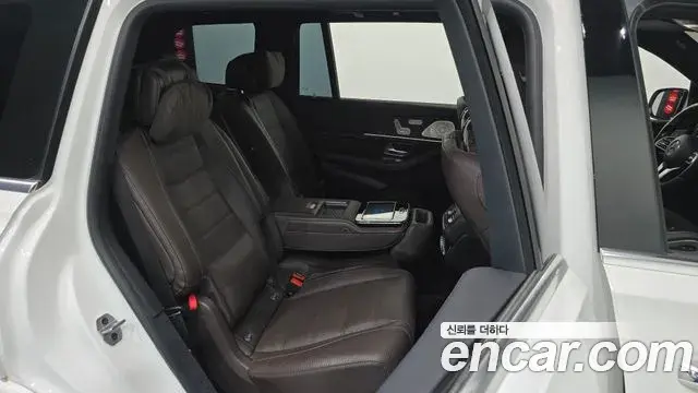 Mercedes-Benz GLS-Class 2022 — Photo 11/20