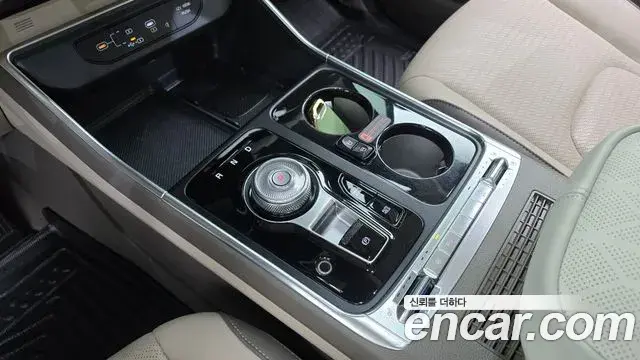 Kia Carnival 2024 — Photo 9/20