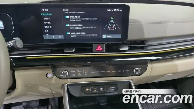 Kia Carnival 2024 — Photo 14/20